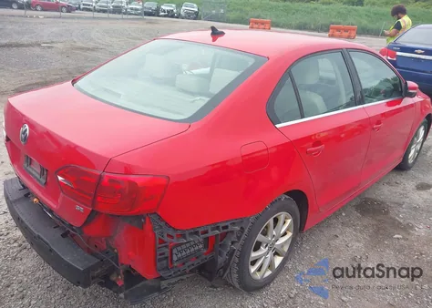 2014 Volkswagen Jetta 1.8T Se from USA, damaged, VIN 3VWD17AJ2EM326687